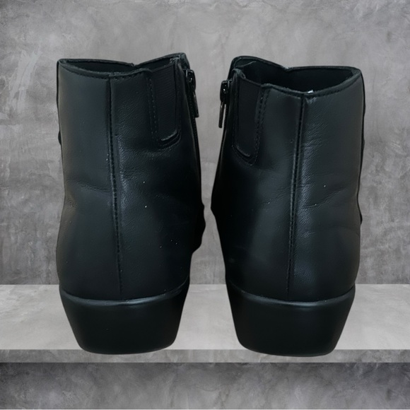 👢 SAS Genuine Leather Ankle Booties – Extra Wide (W3) – Size 6.5 - Picture 4 of 12